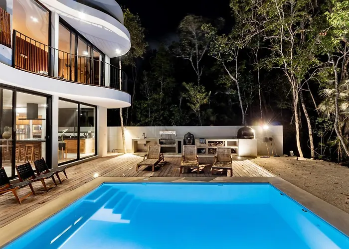 Luxury 4br Eco 10ppl Outdoor Pizza Oven - Private Pool & Jacuzzi Villa