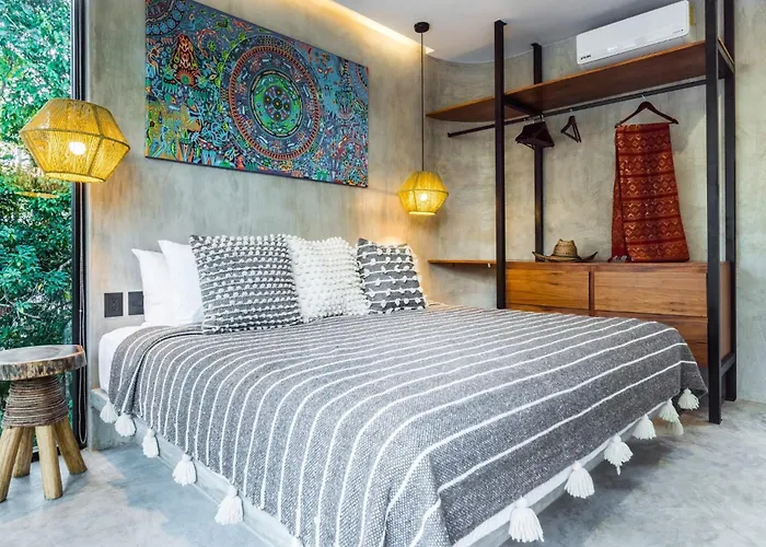 Villa Luxury 4br Eco 10ppl Outdoor Pizza Oven - Private Pool & Jacuzzi *